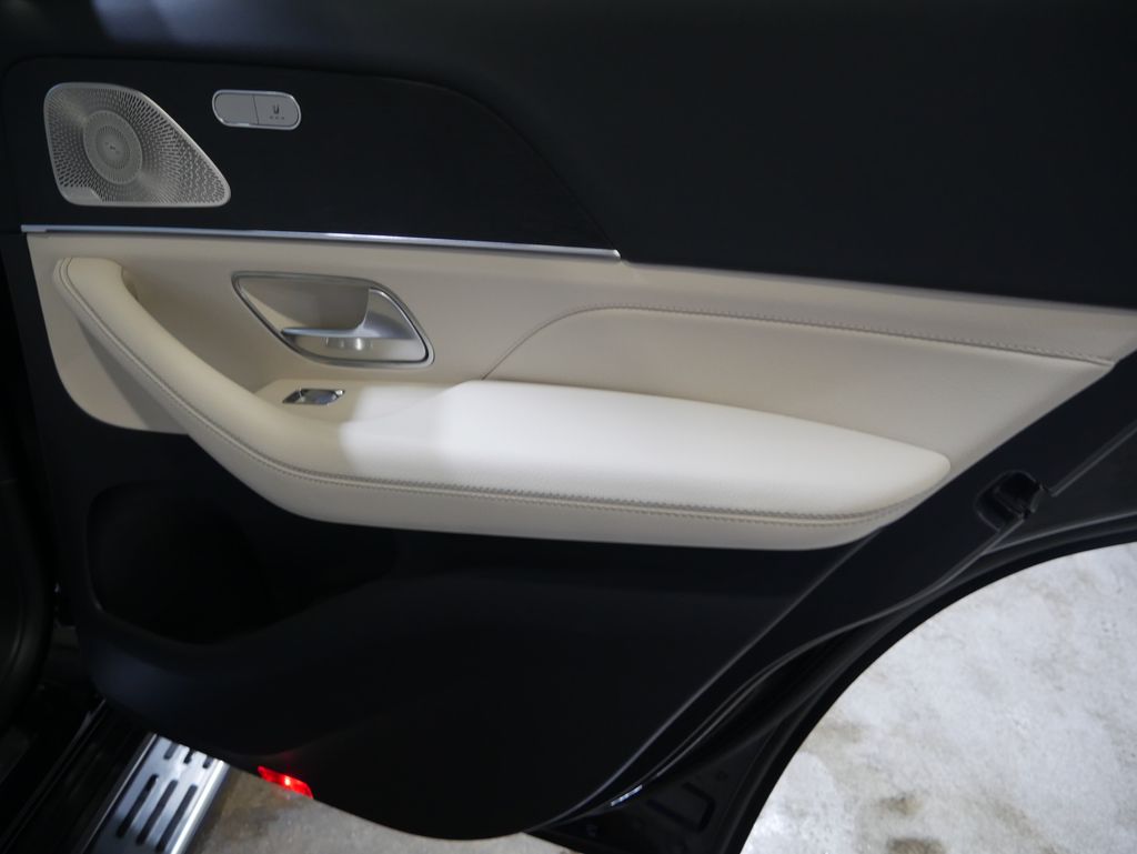 Thumbnail: 2026 Mercedes-Benz GLE - 32