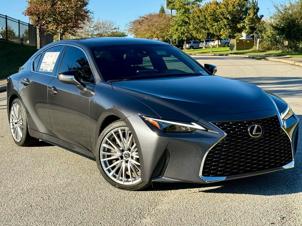 2024 Lexus IS 300 2