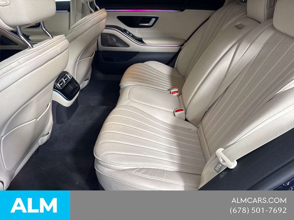 Used 2023  Mercedes-Benz S 500 image 23
