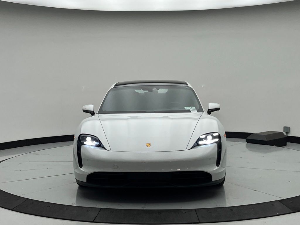 Thumbnail: 2023 Porsche Taycan - 8