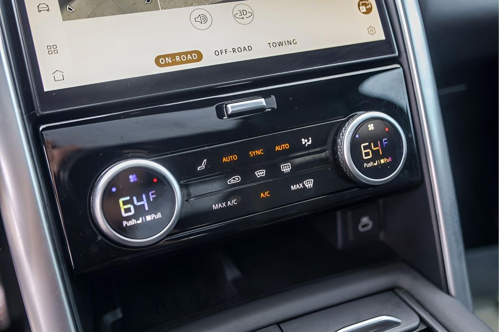 Used Car 2024 Land Rover Discovery  Metropolitan Edition For Sale Under $70,000 In Austin, Texas