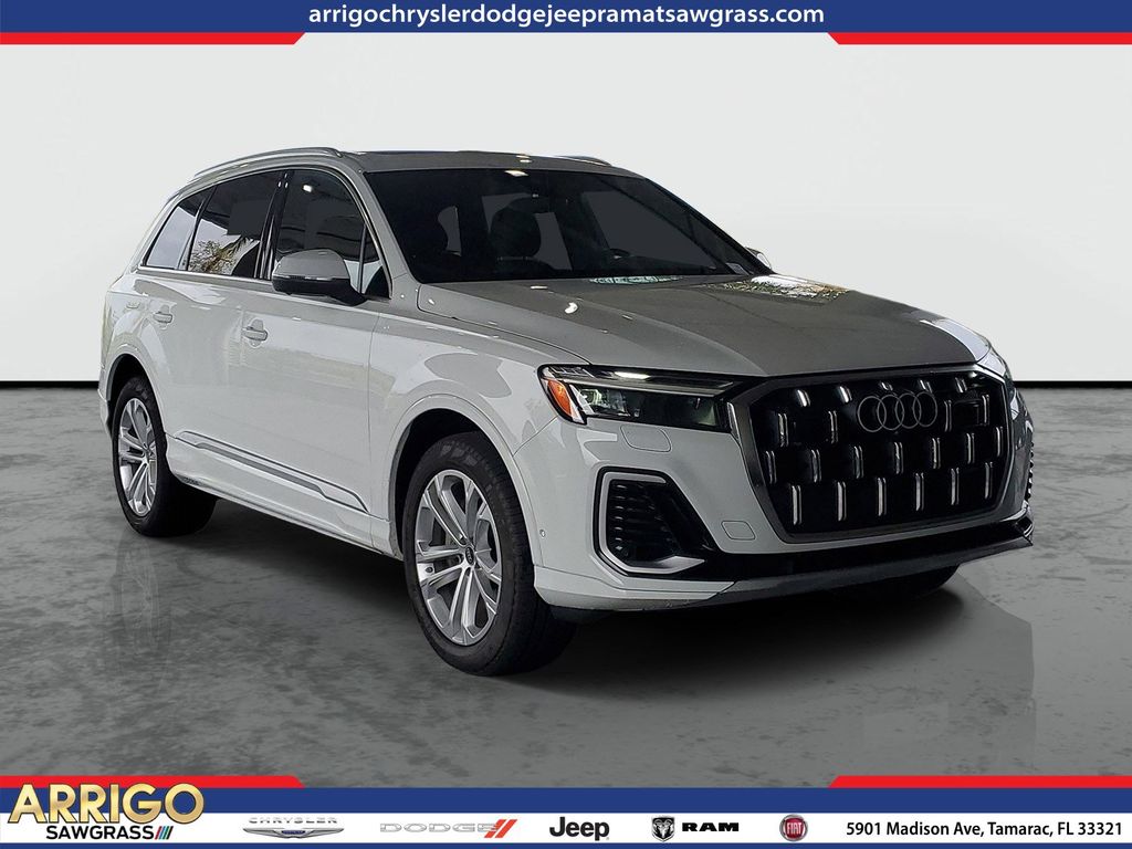 2025 Audi Q7 55 Premium Plus