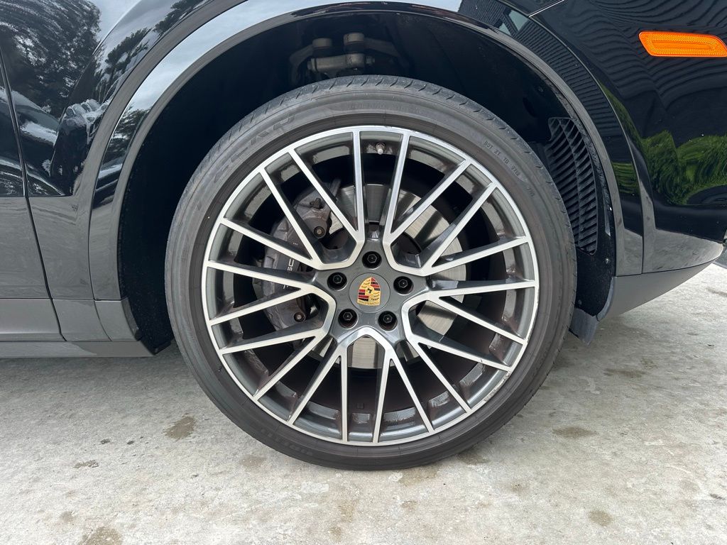 Thumbnail: 2023 Porsche  - 15