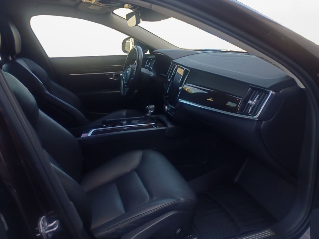 Used Car 2018 Volvo S90  T5 Momentum For Sale Under $15,000 In Austin, Texas