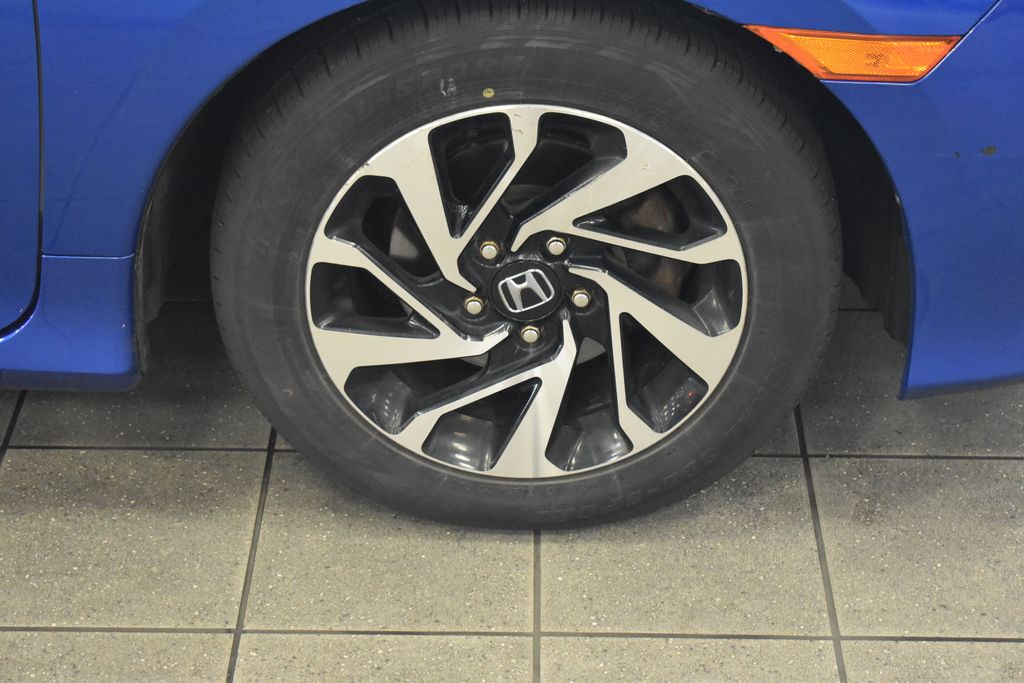 Thumbnail: 2016 Honda Civic - 11
