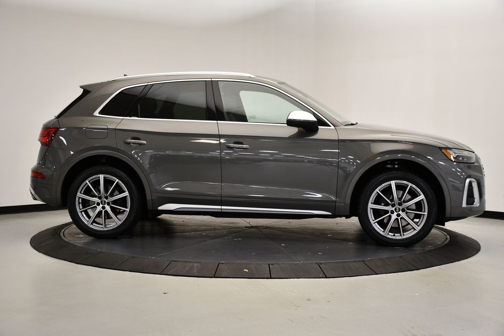 Thumbnail: 2023 Audi SQ5 - 6