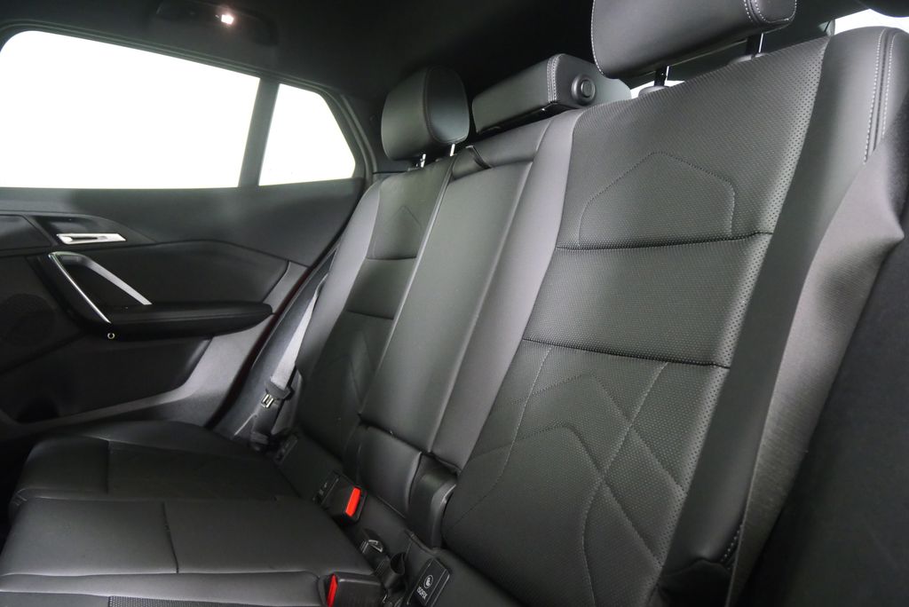 Thumbnail: 2025 BMW X2 - 15