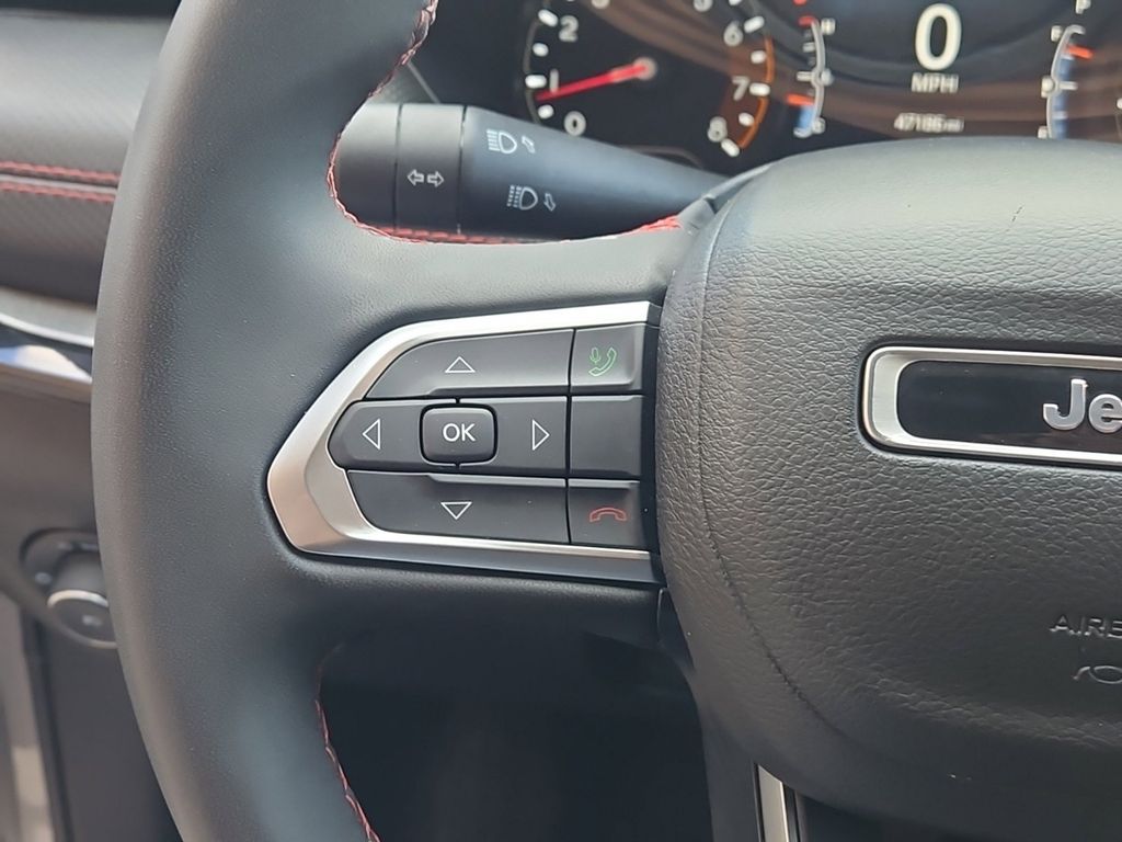 2023 Jeep Compass Trailhawk photo