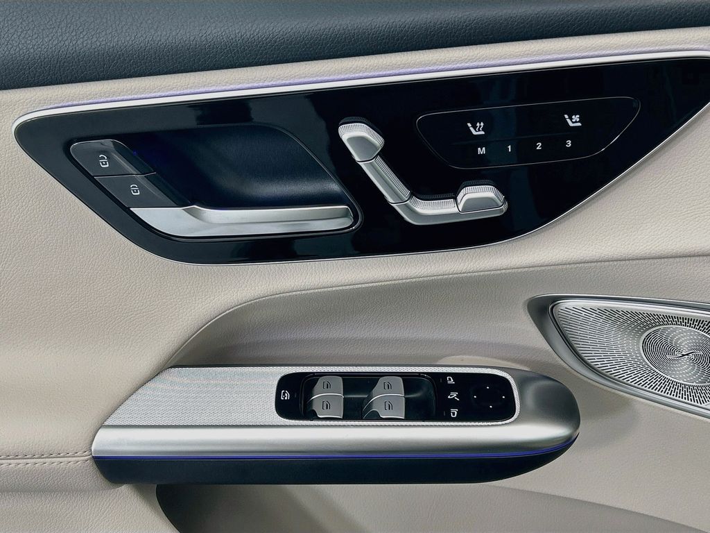 Thumbnail: 2027 Mercedes-Benz GLC - 22