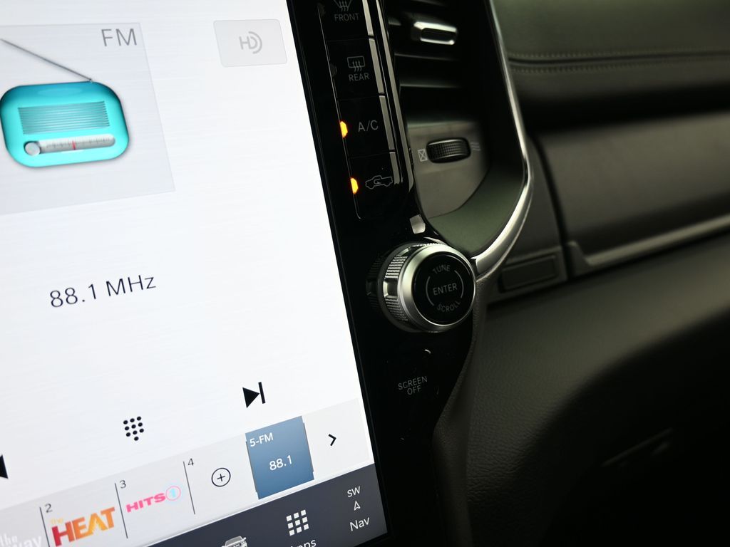 New 2026 Diamond Black Crystal Pearlcoat Ram Laramie image 26