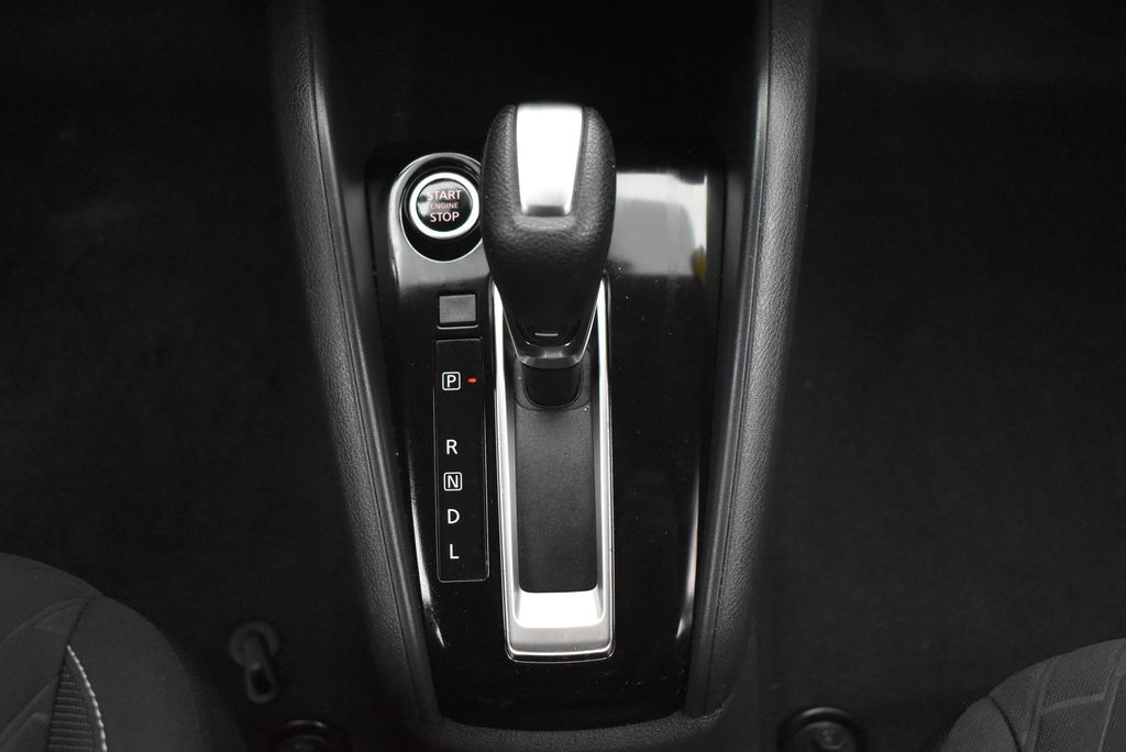 Thumbnail: 2021 Nissan Kicks - 24