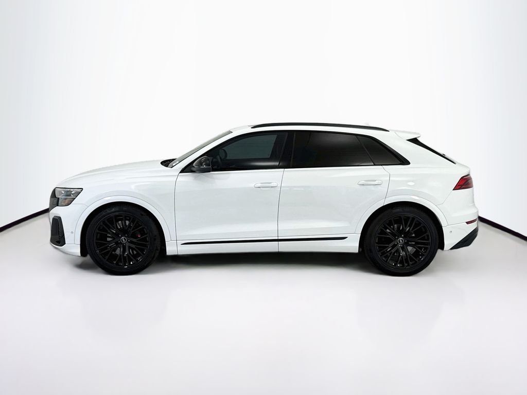 Thumbnail: 2025 Audi SQ8 - 8