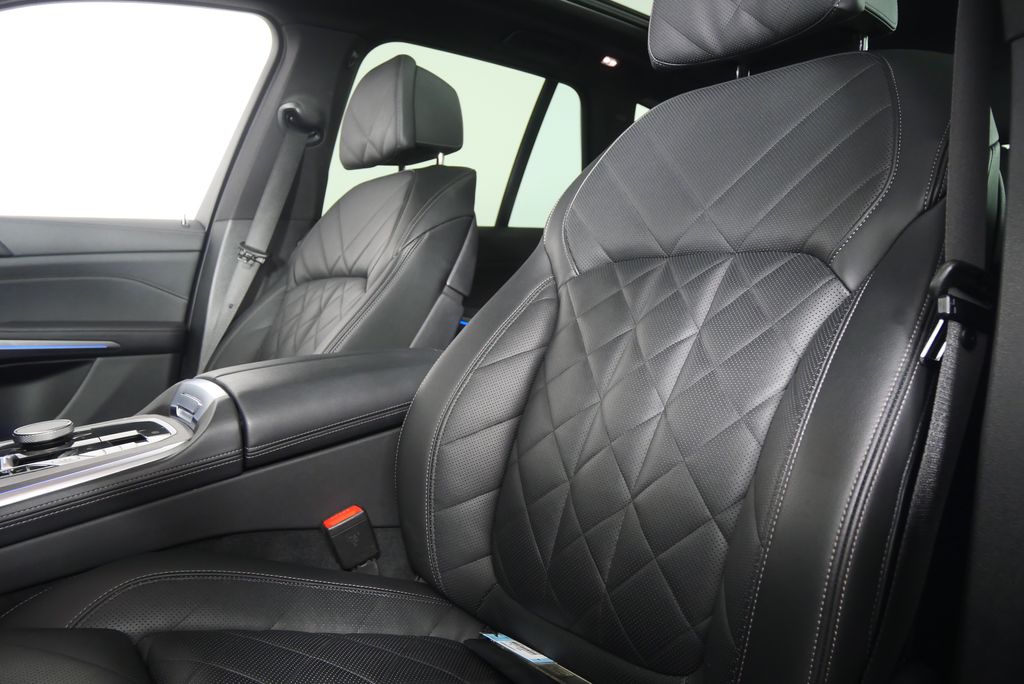 Thumbnail: 2024 BMW X5 - 11