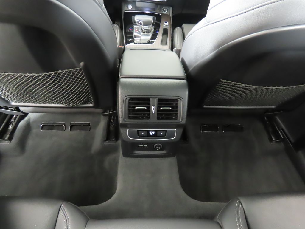 Thumbnail: 2023 Audi Q5 - 25