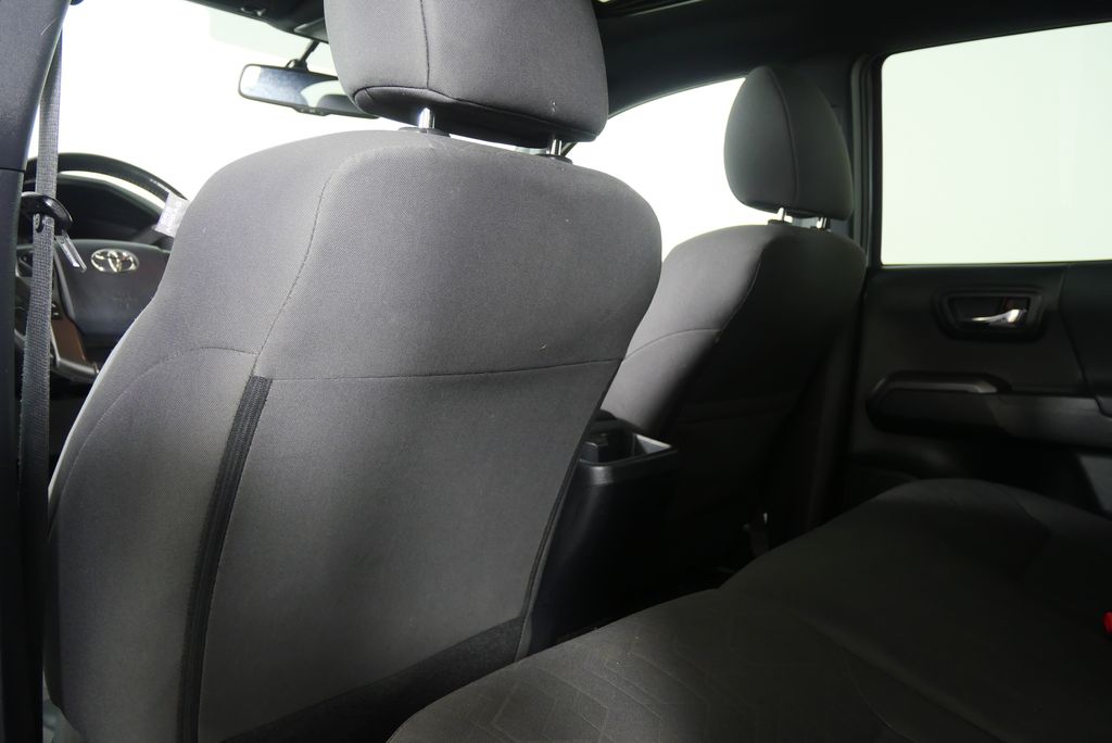 Thumbnail: 2016 Toyota Tacoma - 19
