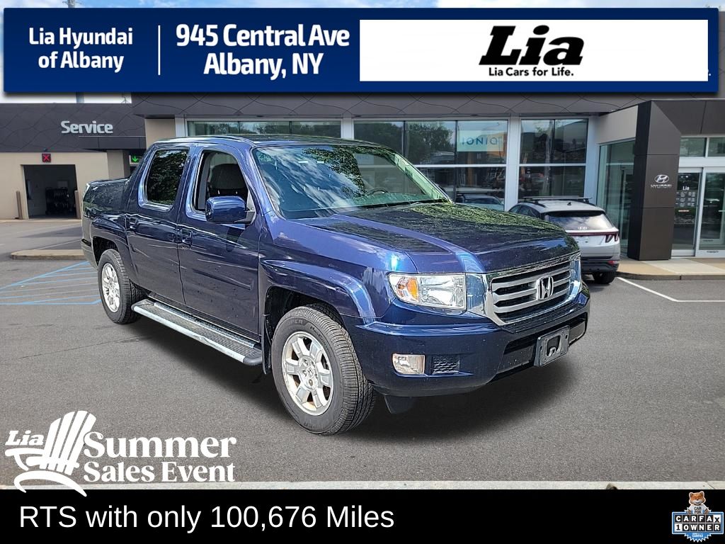 Black (Obsidian Blue Pearl) 2013 Honda Ridgeline Pickup Truck Four-Wheel Drive 5-Speed Automatic