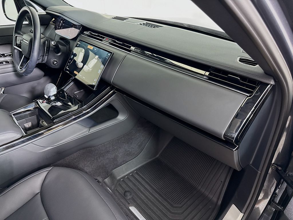 Thumbnail: 2024 Land Rover Range Rover Sport - 31