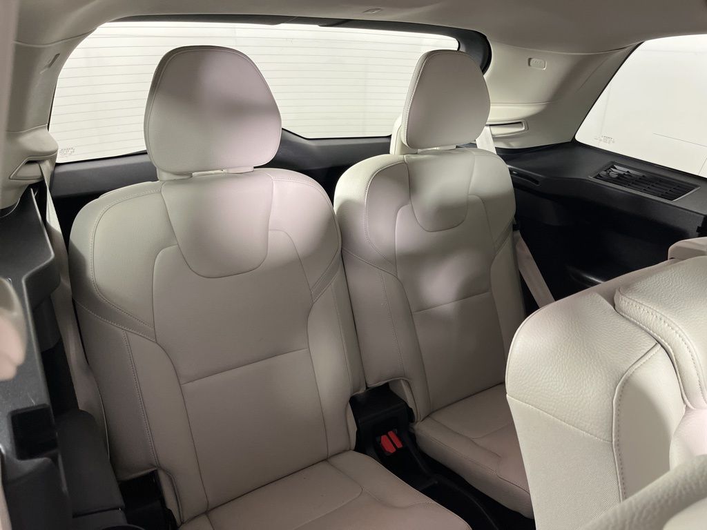 Thumbnail: 2022 Volvo XC90 - 12