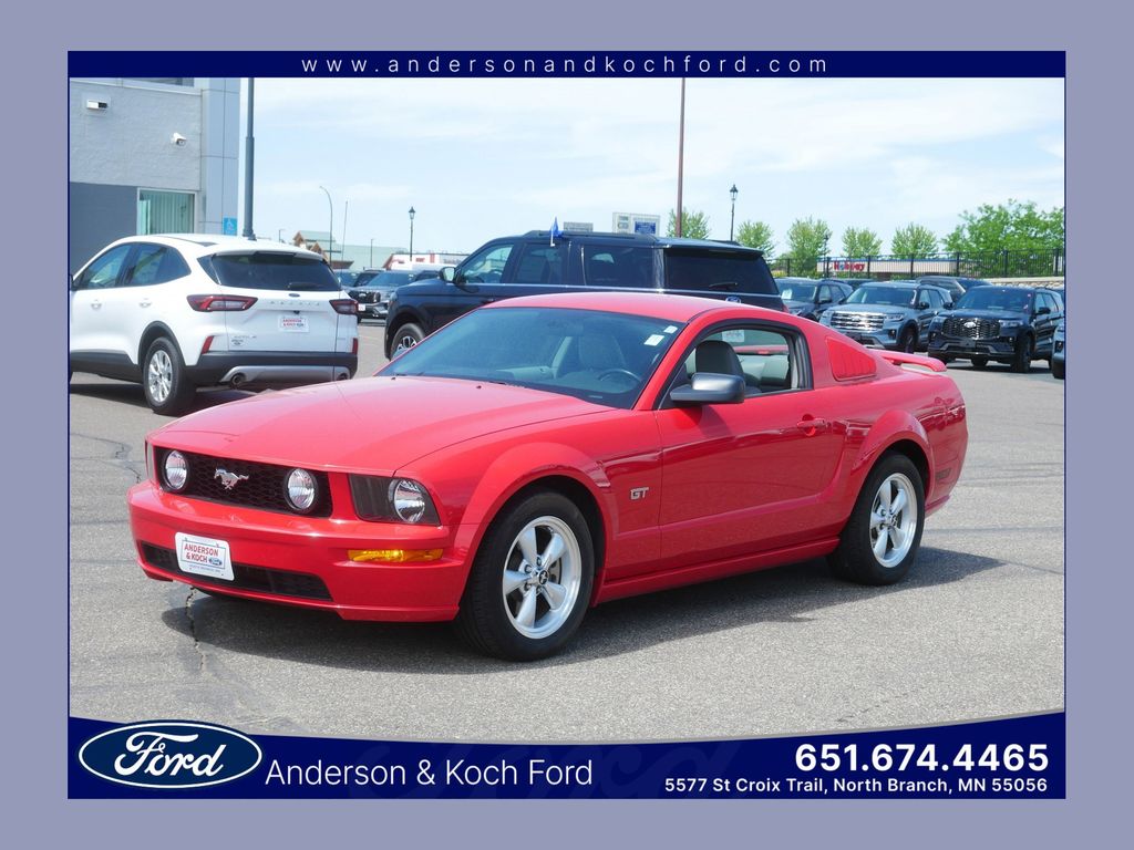 2007 Ford Mustang GT Premium Coupe RWD