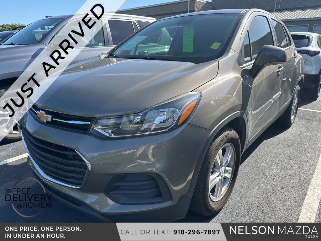 Stone Gray Metallic 2021 Chevrolet Trax LS FWD SUV / Crossover Front-Wheel Drive 6-Speed Automatic