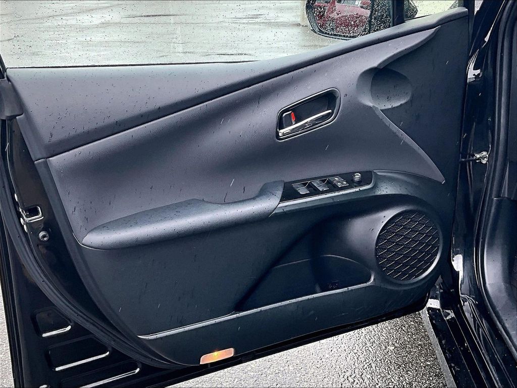 2022 Toyota Prius Prime — photo 9
