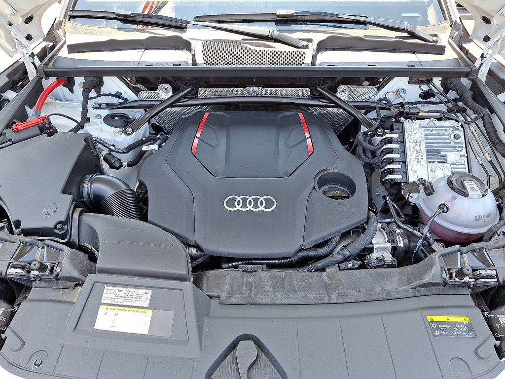 Thumbnail: 2024 Audi SQ5 - 30
