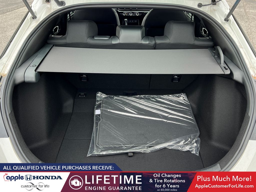 2026 Honda Civic Hatchback Sport - Photo 17