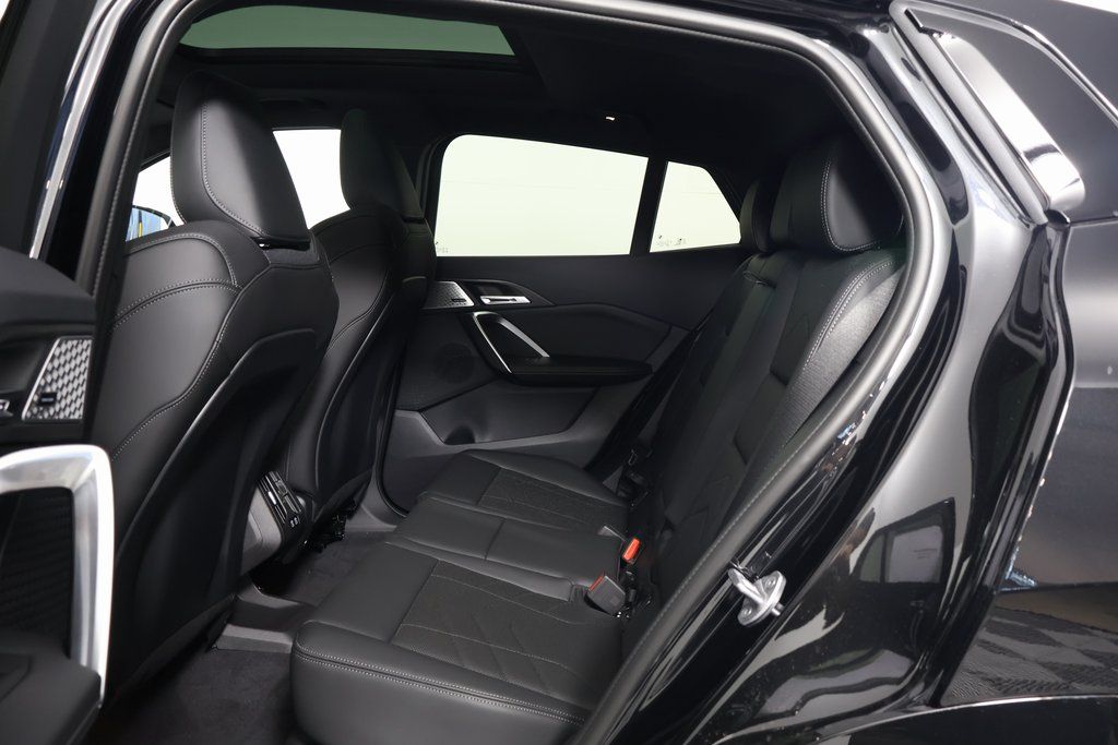 2025 BMW X2 xDrive28i 6