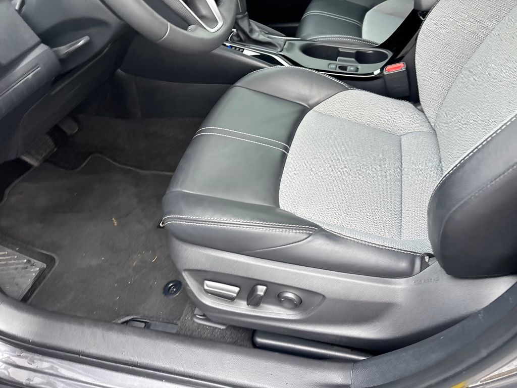 Used Car 2024 Toyota Corolla Hatchback  Xse For Sale Under $30,000 In Austin, Texas