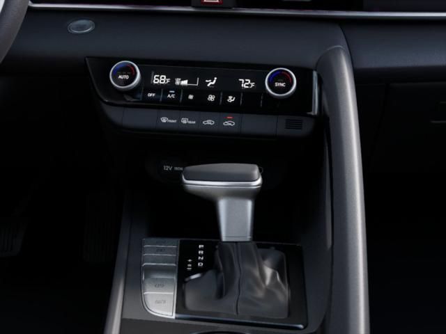 2025 Hyundai Elantra Blue 16