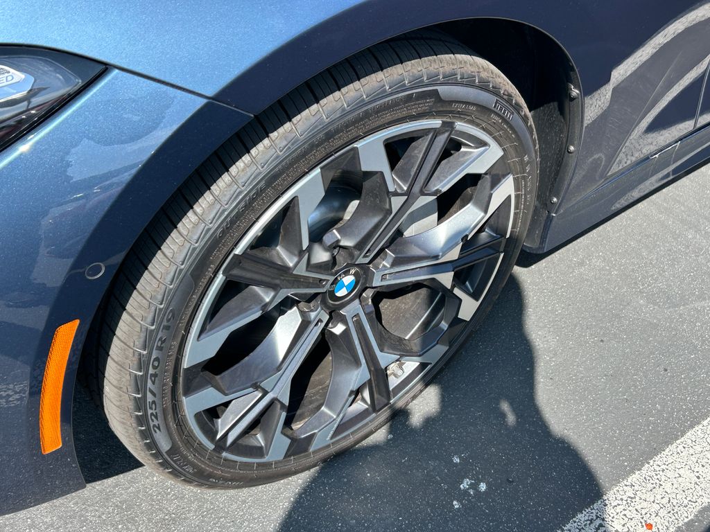 2025 BMW 3 Series 330i 3