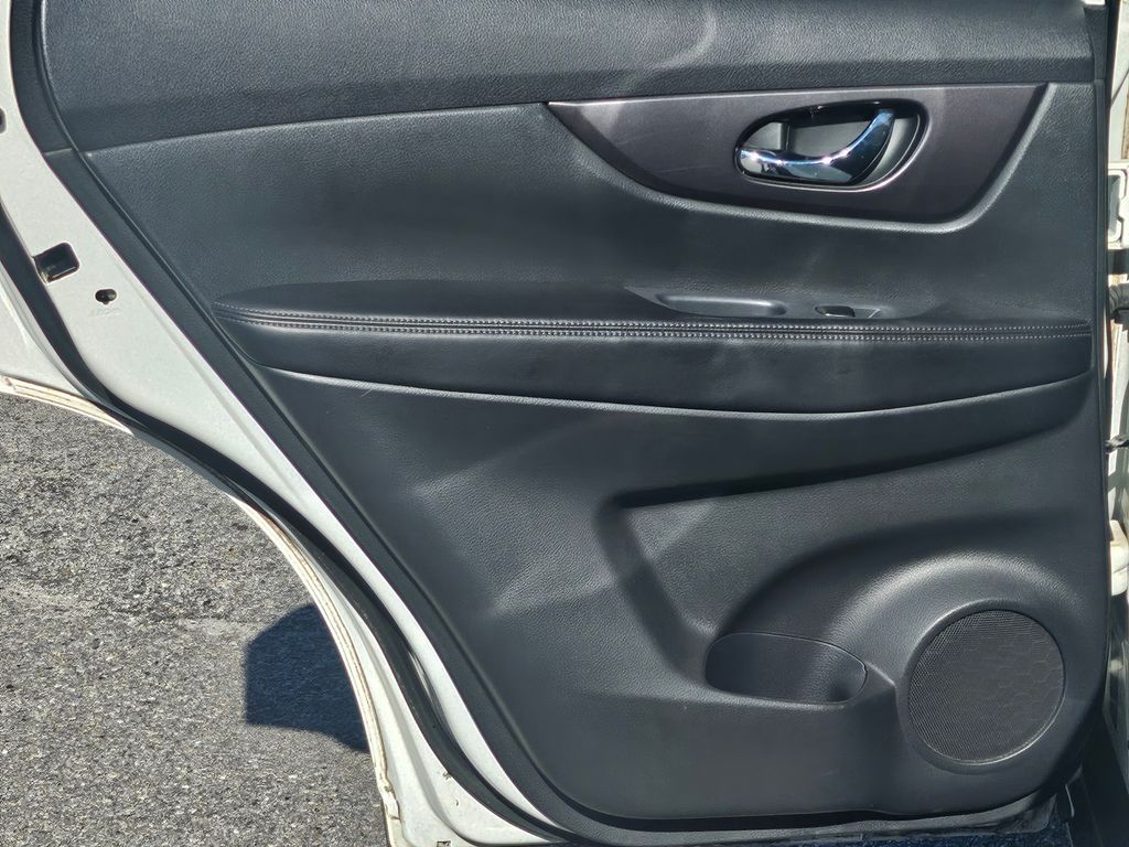 2016 Nissan Rogue SV White at Emmons Autoplex