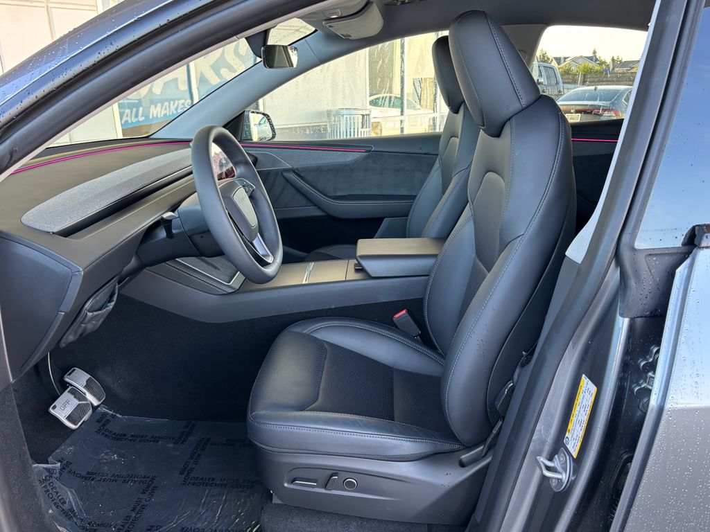 Thumbnail: 2026 Tesla Model Y - 18