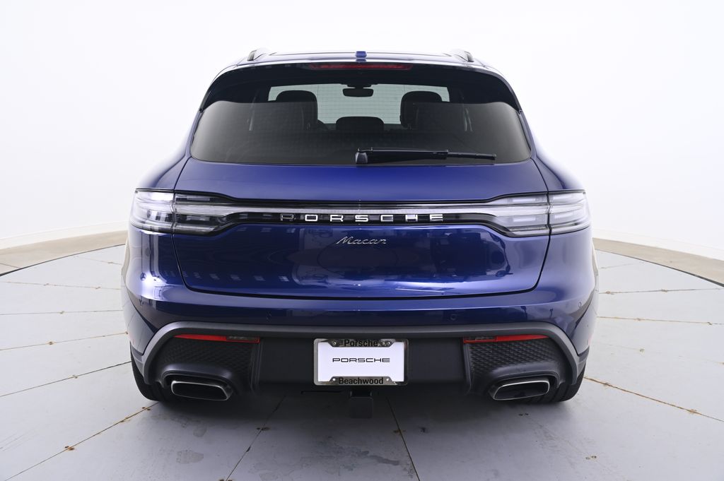 Thumbnail: 2025 Porsche Macan - 6