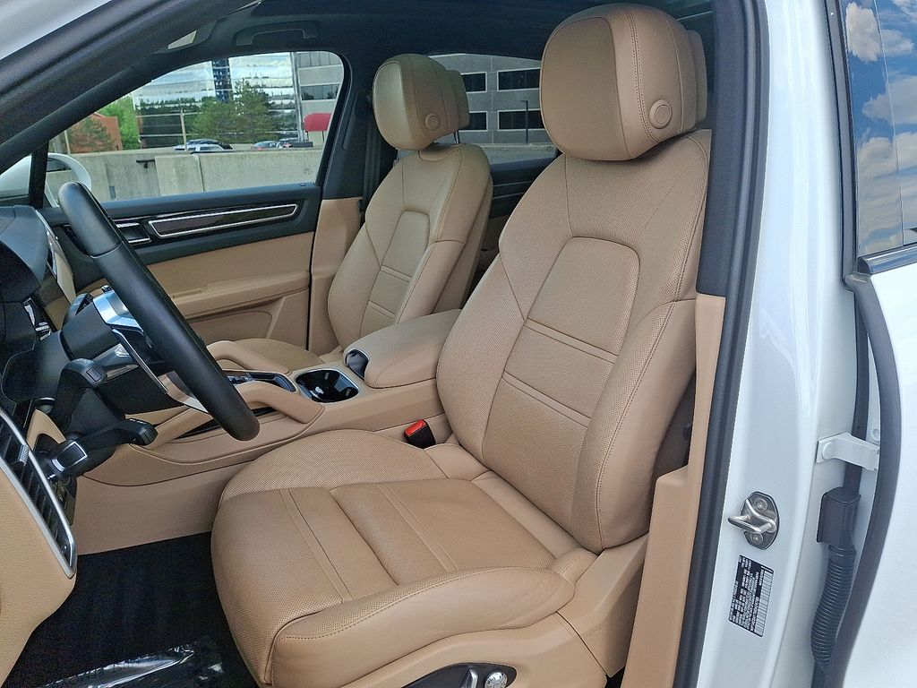 2021 Porsche Cayenne E-Hybrid 5