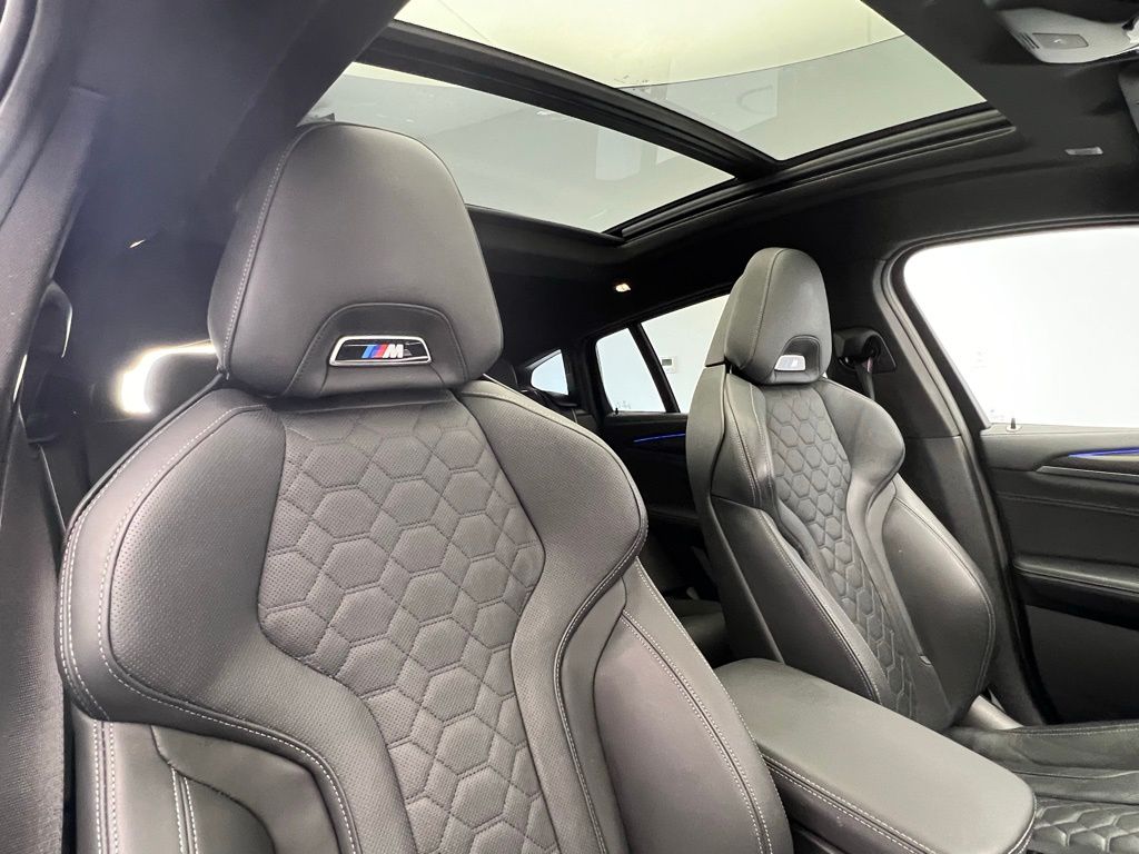 Thumbnail: 2024 BMW X4 - 7