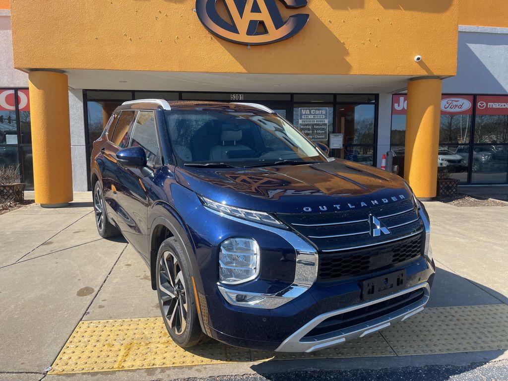 2023 Mitsubishi Outlander SEL FWD