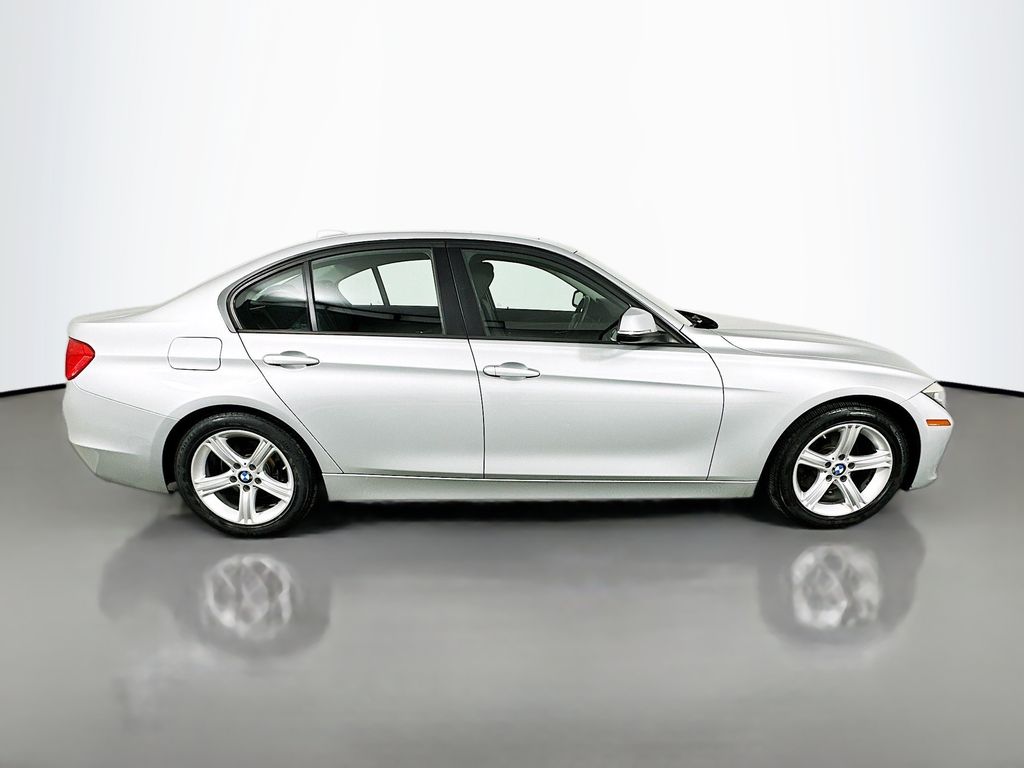 Thumbnail: 2014 BMW 3 Series - 4