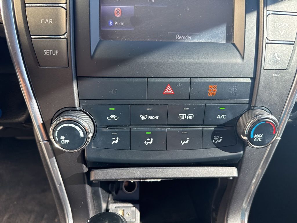 2017 Toyota Camry LE
