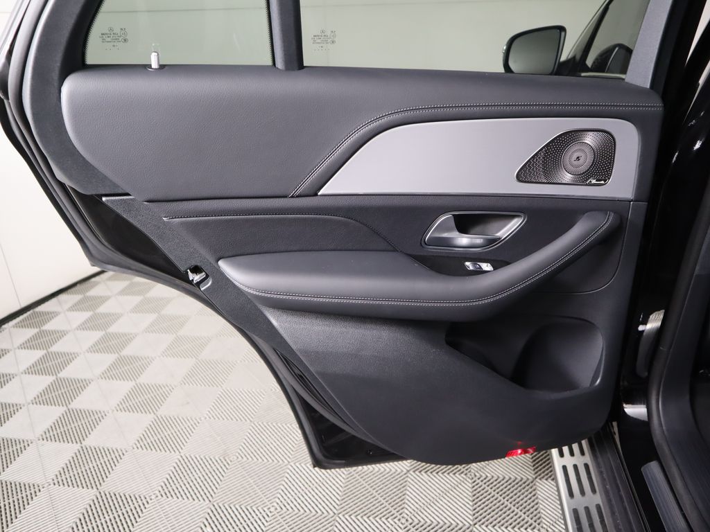 Thumbnail: 2026 Mercedes-Benz GLE - 28