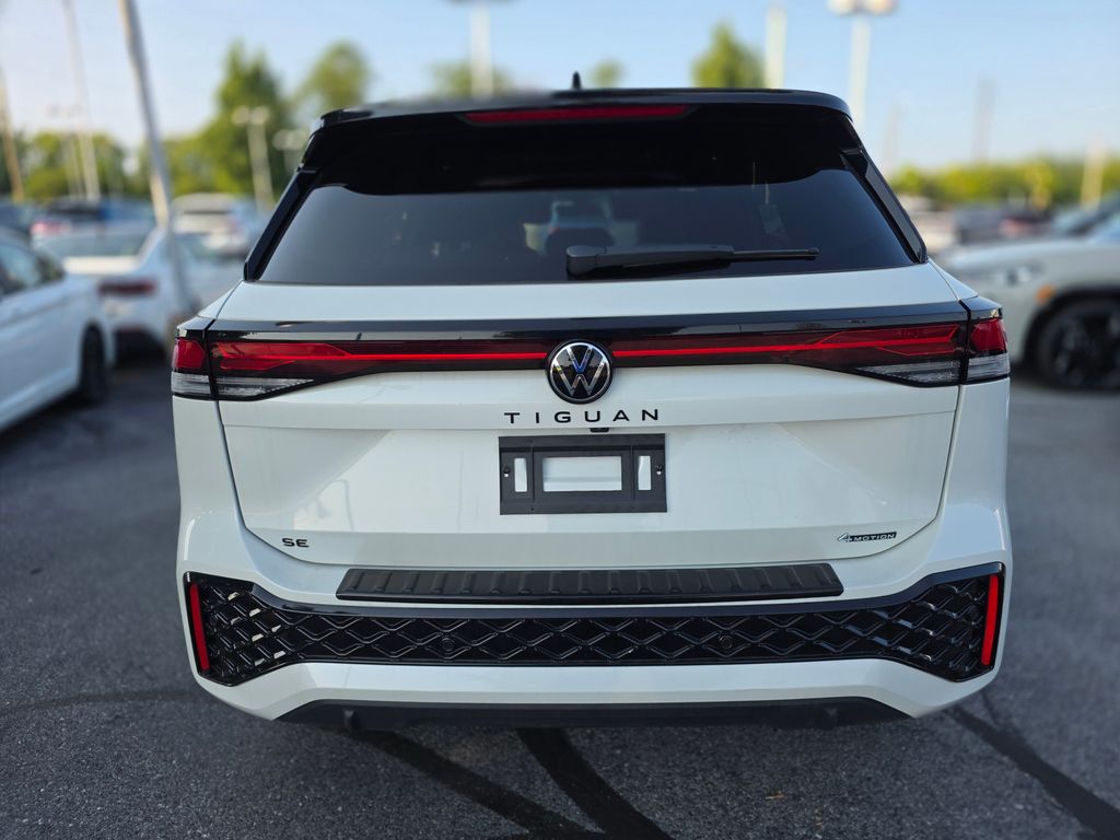 2026 Volkswagen Tiguan 2.0T SE R-Line Black - 8