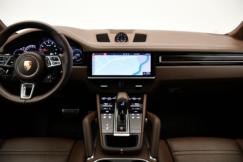 Thumbnail: 2020 Porsche Cayenne - 22