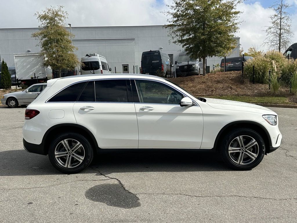 2022 Mercedes-Benz GLC GLC 300 9