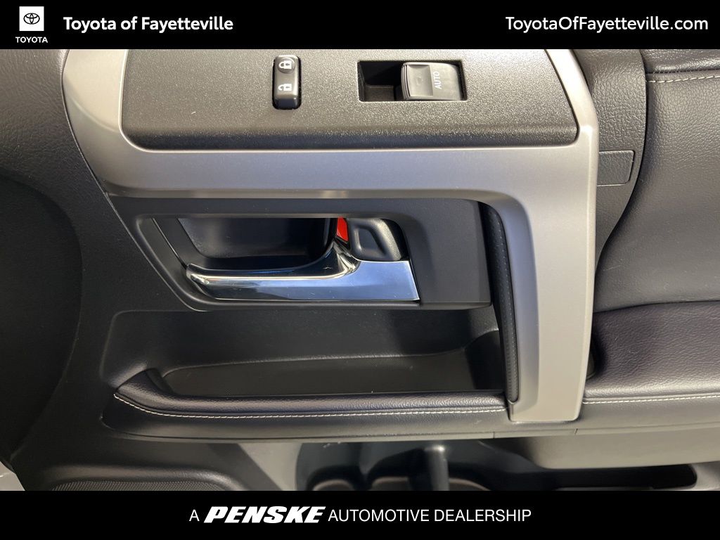 Thumbnail: 2023 Toyota 4Runner - 11