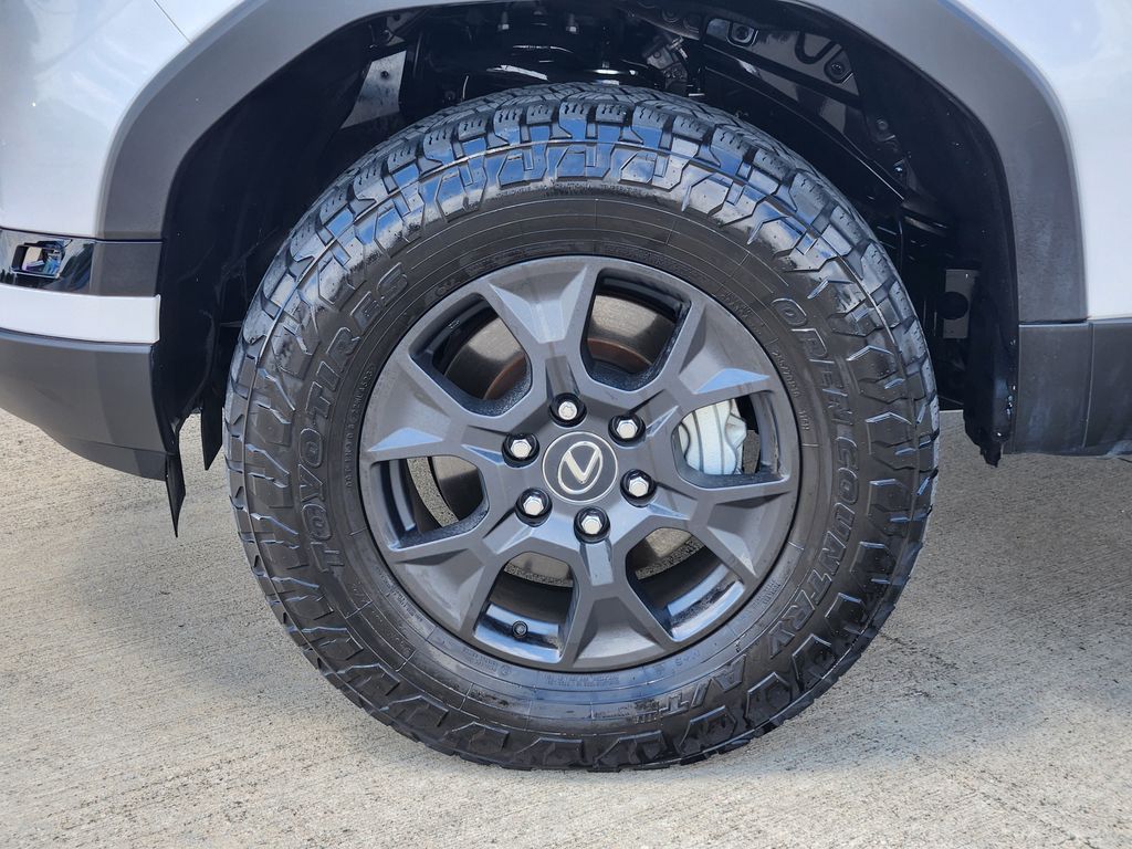 2024 Lexus GX 550 Overtrail White at Westside Lexus