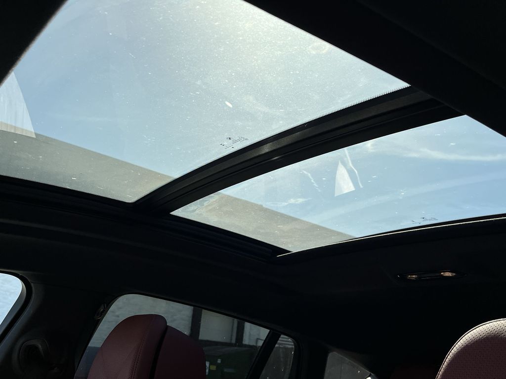 Thumbnail: 2025 BMW X6 - 22