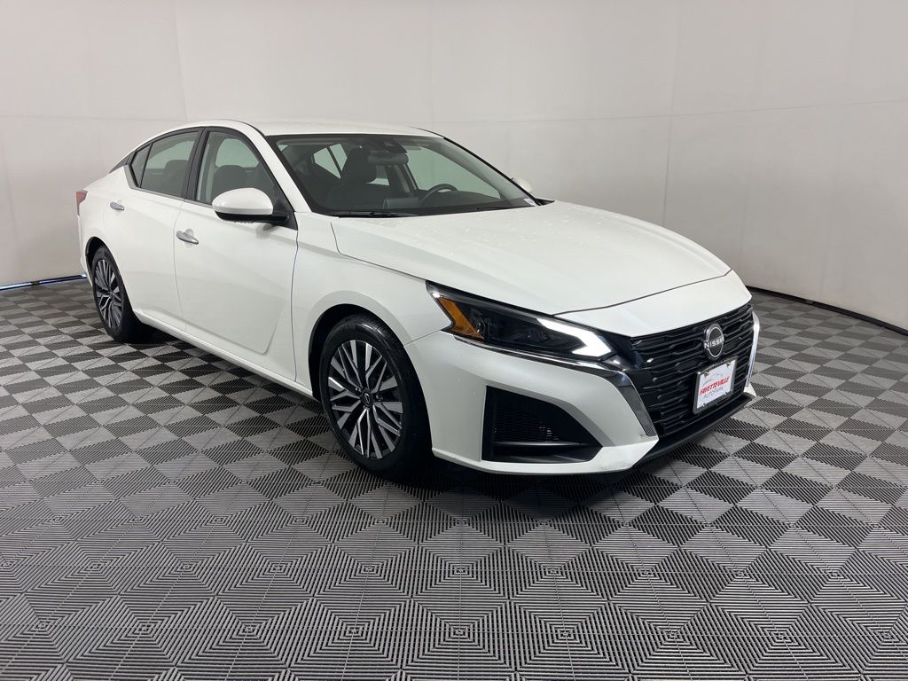2023 Nissan Altima SV 6