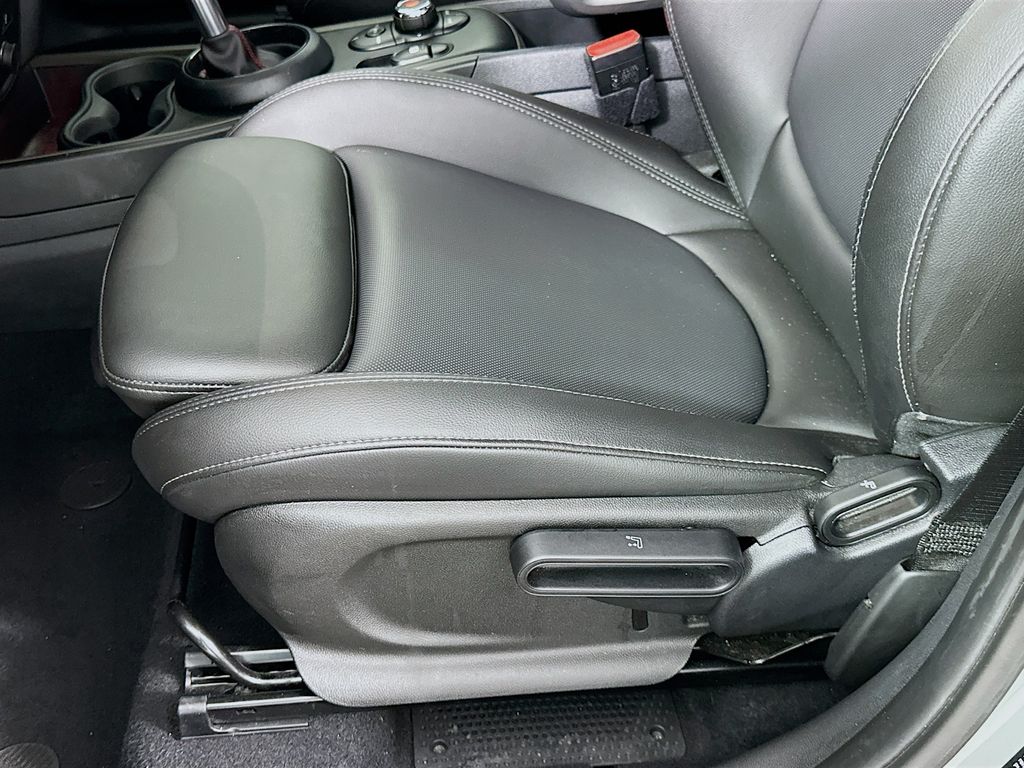 Thumbnail: 2019 MINI Cooper Countryman - 19