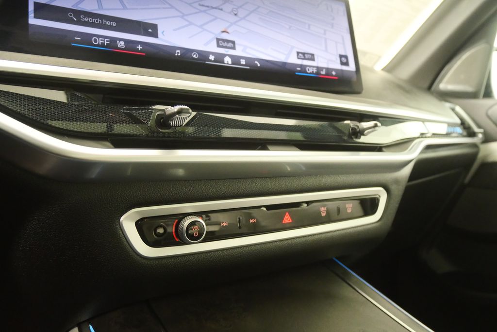 Thumbnail: 2025 BMW X5 - 23