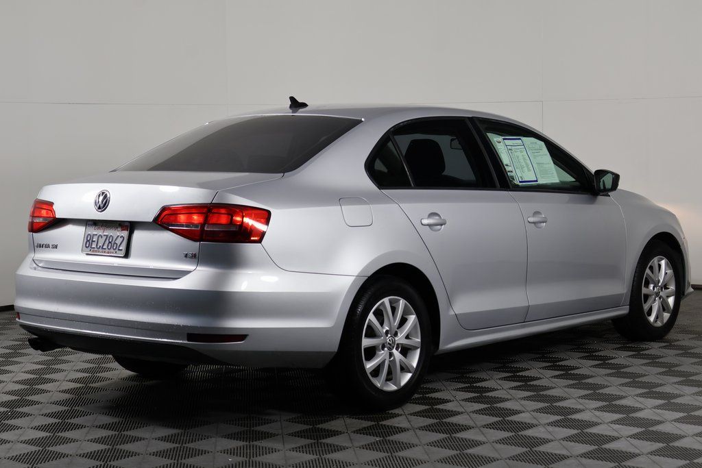 Thumbnail: 2015 Volkswagen Jetta - 4